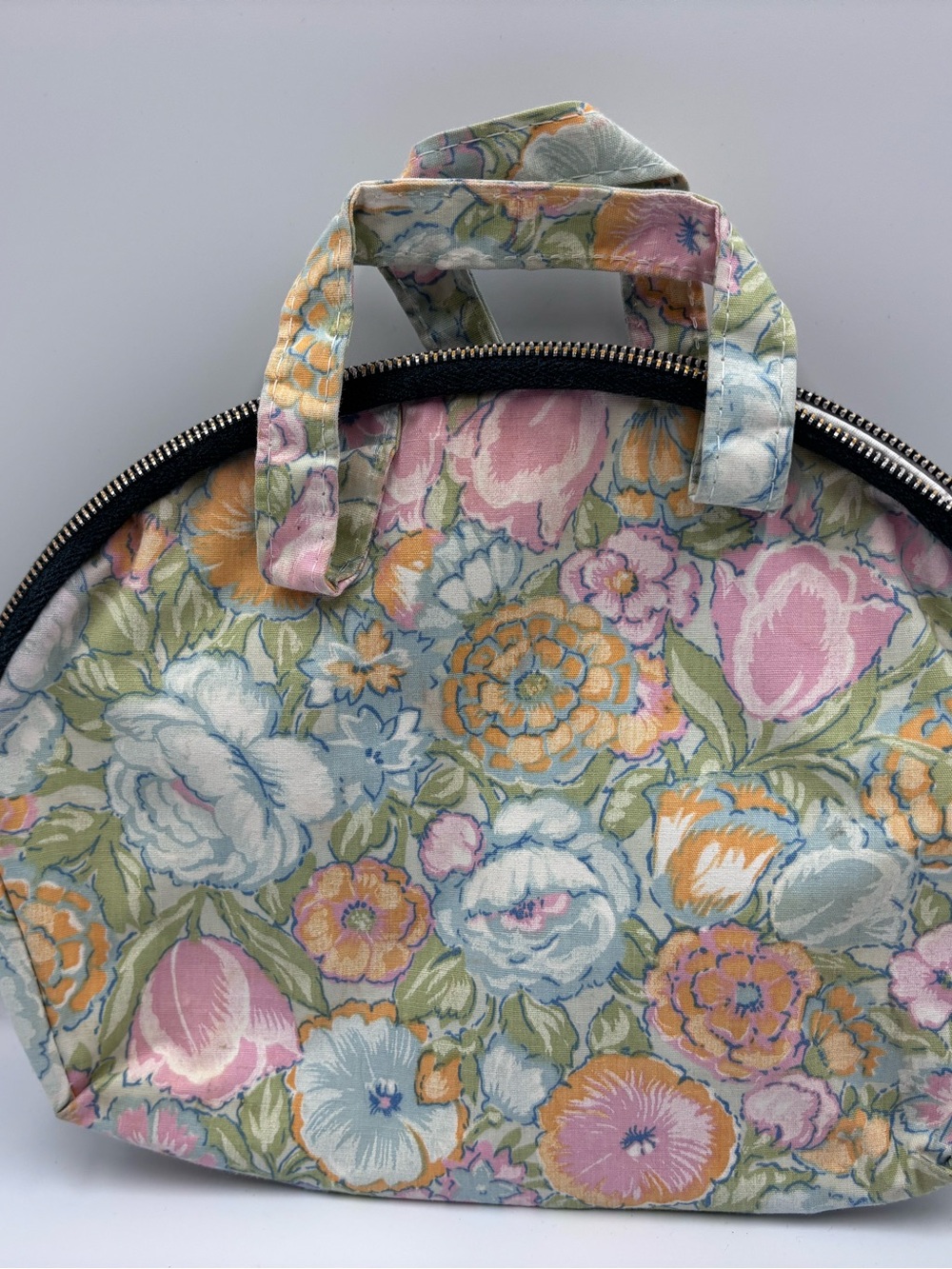 Floral Cosmetics Case - Picture 2 of 4